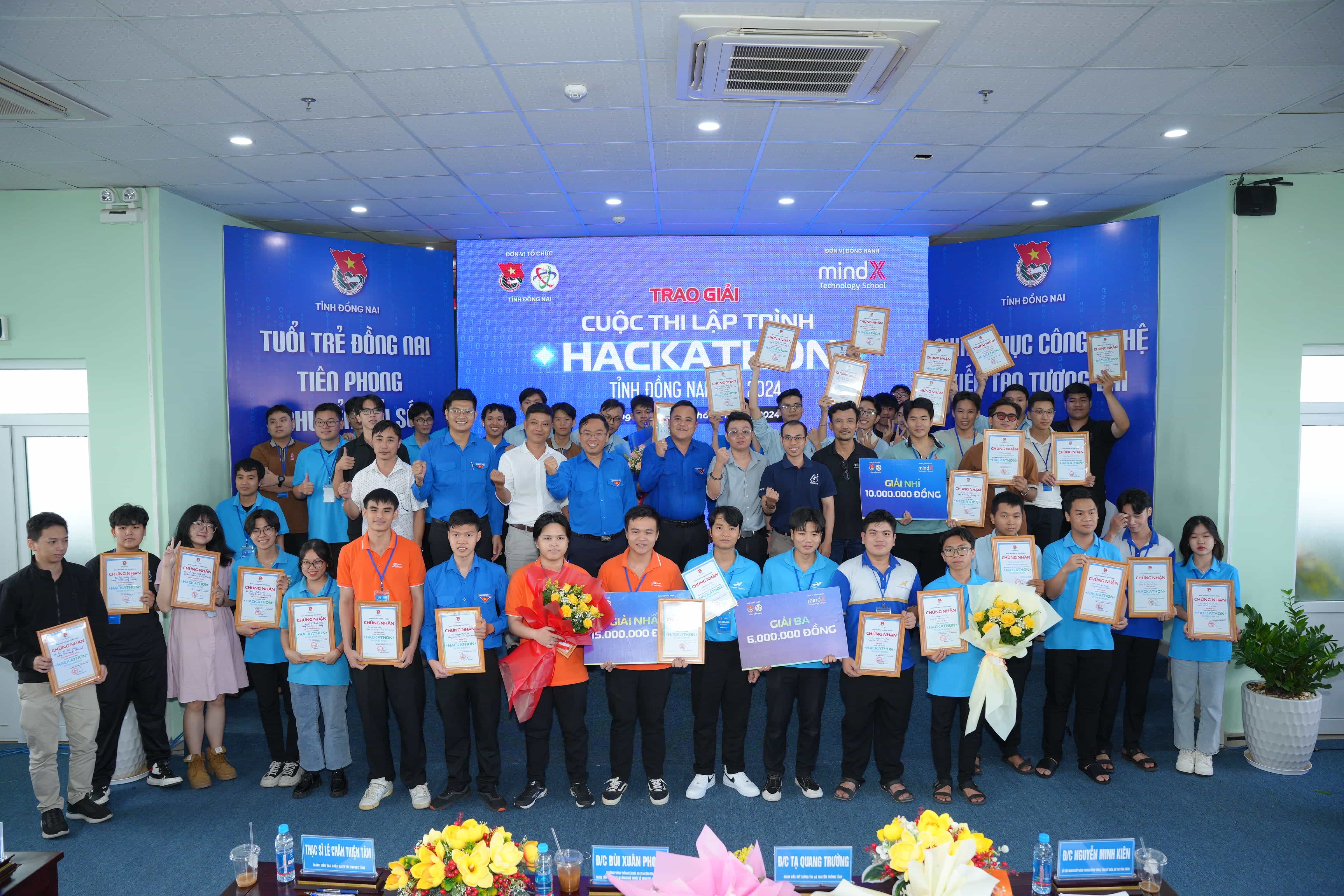 Cuộc Thi Lập Trình Hackathon